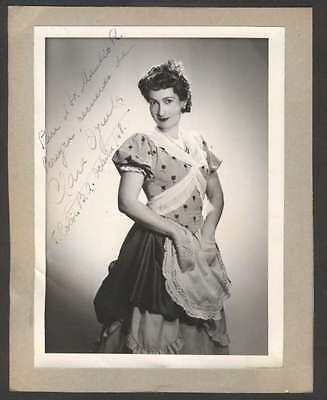 Retrato Clara Oyuela 1948